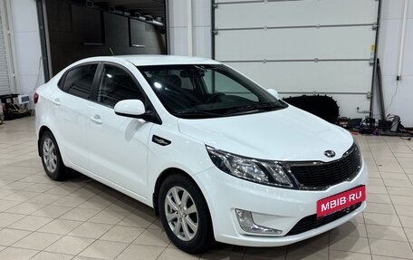 KIA Rio III рестайлинг, 2014 год, 880 000 рублей, 2 фотография