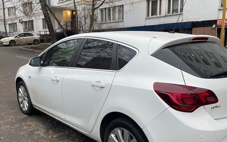 Opel Astra J, 2014 год, 1 300 000 рублей, 5 фотография