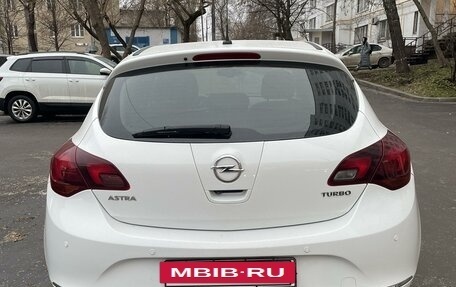 Opel Astra J, 2014 год, 1 300 000 рублей, 4 фотография