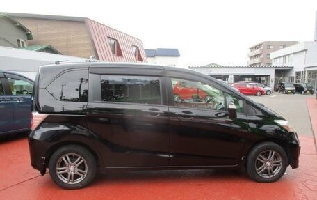 Honda Freed I, 2016 год, 941 000 рублей, 4 фотография