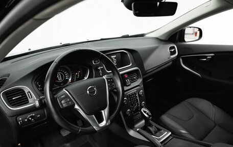 Volvo V40 Cross Country I, 2017 год, 1 735 000 рублей, 13 фотография