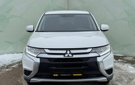 Mitsubishi Outlander III рестайлинг 3, 2017 год, 1 850 000 рублей, 2 фотография