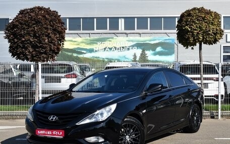 Hyundai Sonata VI, 2011 год, 950 000 рублей, 1 фотография