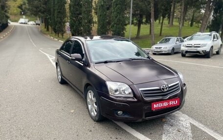 Toyota Avensis III рестайлинг, 2007 год, 700 000 рублей, 1 фотография