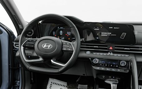 Hyundai Elantra, 2023 год, 2 295 000 рублей, 12 фотография