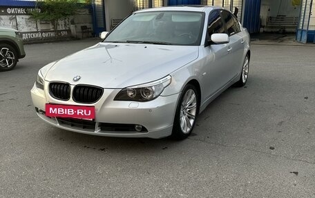 BMW 5 серия, 2004 год, 1 030 000 рублей, 4 фотография