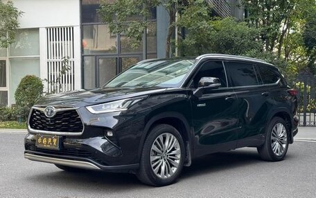 Toyota Highlander, 2021 год, 4 550 000 рублей, 8 фотография