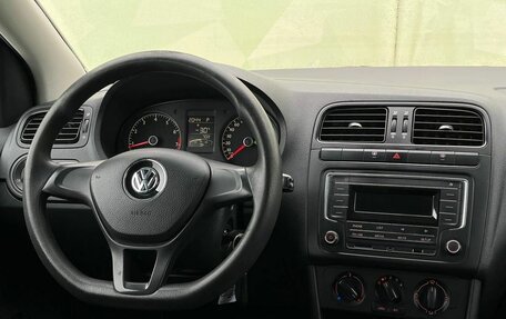 Volkswagen Polo VI (EU Market), 2016 год, 935 000 рублей, 18 фотография