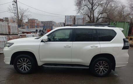 Toyota Land Cruiser Prado 150 рестайлинг 2, 2018 год, 5 800 000 рублей, 6 фотография