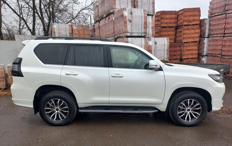 Toyota Land Cruiser Prado 150 рестайлинг 2, 2018 год, 5 800 000 рублей, 4 фотография