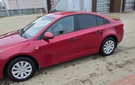 Chevrolet Cruze II, 2011 год, 950 000 рублей, 2 фотография