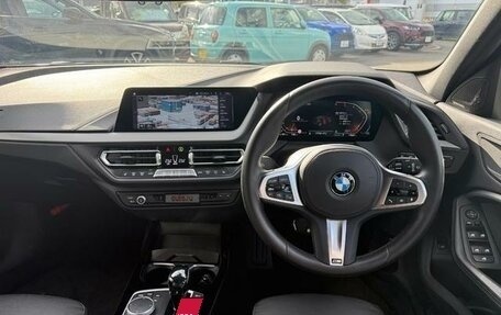 BMW 1 серия, 2021 год, 1 320 000 рублей, 7 фотография