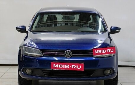 Volkswagen Jetta VI, 2011 год, 814 000 рублей, 3 фотография