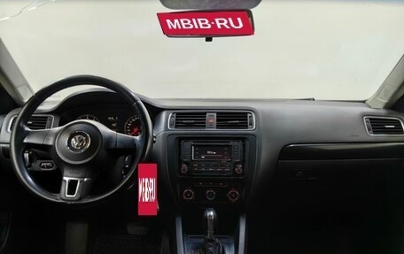 Volkswagen Jetta VI, 2011 год, 814 000 рублей, 11 фотография