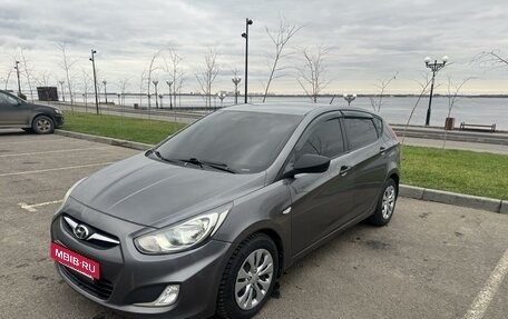 Hyundai Solaris II рестайлинг, 2013 год, 900 000 рублей, 7 фотография