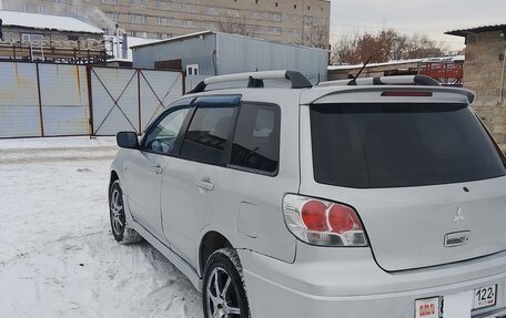 Mitsubishi Outlander III рестайлинг 3, 2003 год, 570 000 рублей, 2 фотография