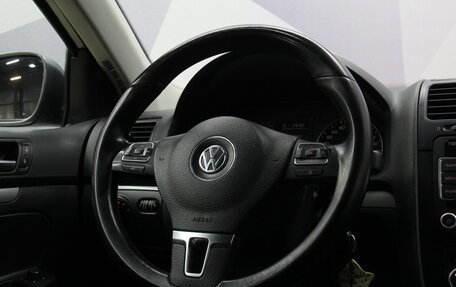 Volkswagen Jetta VI, 2010 год, 697 800 рублей, 21 фотография