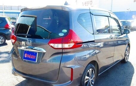 Honda Freed II, 2018 год, 1 085 000 рублей, 4 фотография