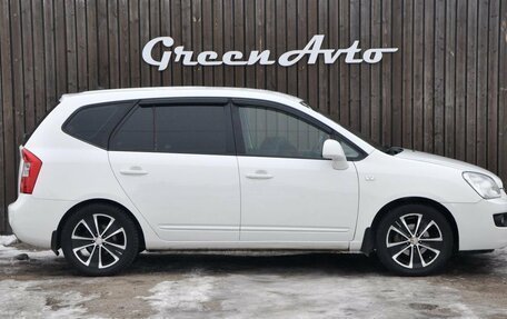 KIA Carens III (RP), 2011 год, 850 000 рублей, 4 фотография