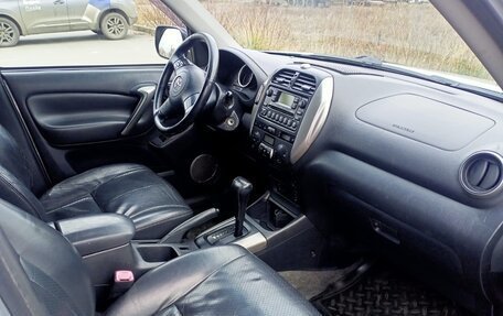 Toyota RAV4, 2005 год, 800 000 рублей, 9 фотография