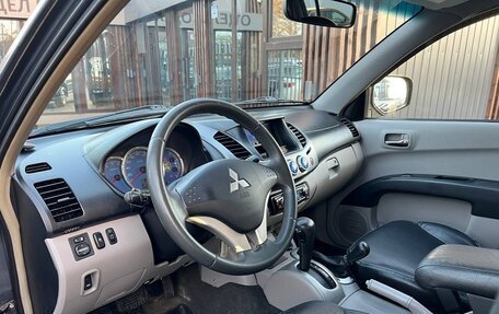 Mitsubishi L200 IV рестайлинг, 2007 год, 1 330 000 рублей, 10 фотография