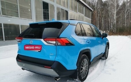 Toyota RAV4, 2020 год, 3 499 000 рублей, 6 фотография