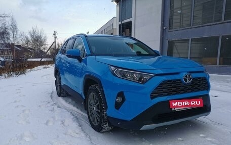 Toyota RAV4, 2020 год, 3 499 000 рублей, 4 фотография