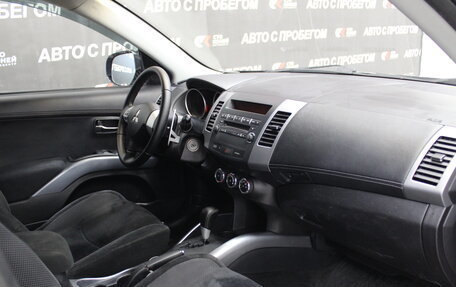 Mitsubishi Outlander III рестайлинг 3, 2010 год, 1 409 000 рублей, 5 фотография