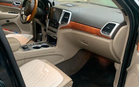 Jeep Grand Cherokee, 2012 год, 1 985 000 рублей, 17 фотография