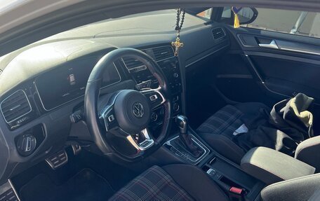 Volkswagen Golf GTI VII, 2019 год, 2 750 000 рублей, 9 фотография