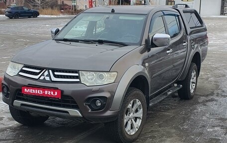 Mitsubishi L200 IV рестайлинг, 2014 год, 2 400 000 рублей, 1 фотография