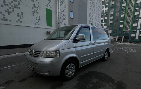 Volkswagen Multivan T5, 2007 год, 1 700 000 рублей, 1 фотография