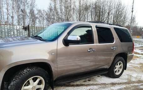 Chevrolet Tahoe III, 2012 год, 2 950 000 рублей, 2 фотография