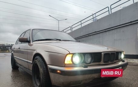 BMW 5 серия, 1989 год, 650 000 рублей, 6 фотография