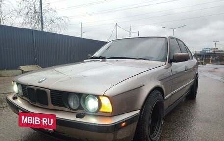 BMW 5 серия, 1989 год, 650 000 рублей, 4 фотография