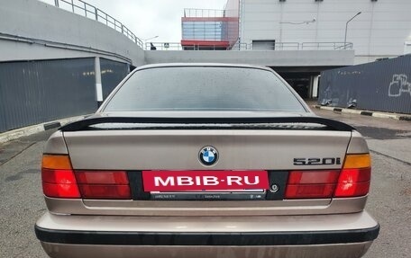 BMW 5 серия, 1989 год, 650 000 рублей, 14 фотография