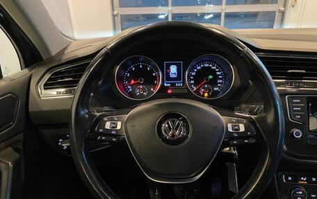 Volkswagen Tiguan II, 2017 год, 2 440 000 рублей, 9 фотография