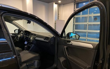 Volkswagen Tiguan II, 2017 год, 2 440 000 рублей, 26 фотография