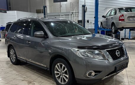 Nissan Pathfinder, 2015 год, 2 450 000 рублей, 2 фотография