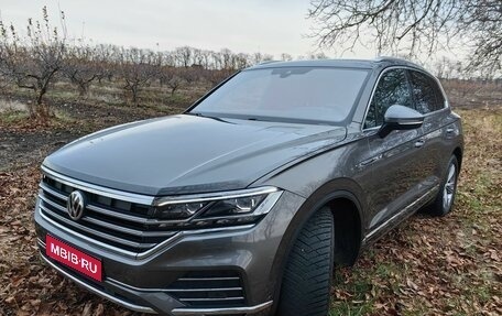 Volkswagen Touareg III, 2019 год, 5 000 000 рублей, 1 фотография