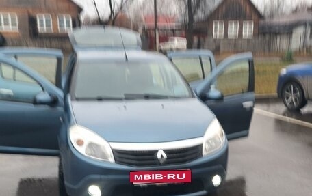 Renault Sandero I, 2012 год, 750 000 рублей, 2 фотография