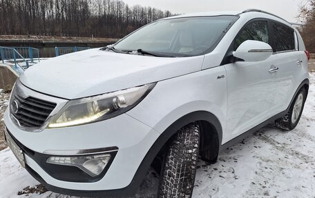 KIA Sportage III, 2011 год, 999 999 рублей, 2 фотография