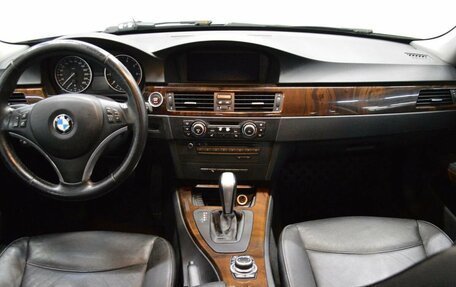 BMW 3 серия, 2010 год, 1 050 000 рублей, 14 фотография