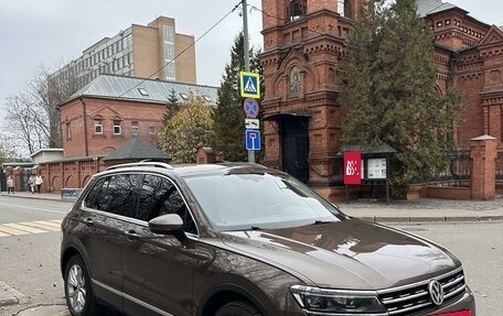 Volkswagen Tiguan II, 2018 год, 2 450 000 рублей, 8 фотография