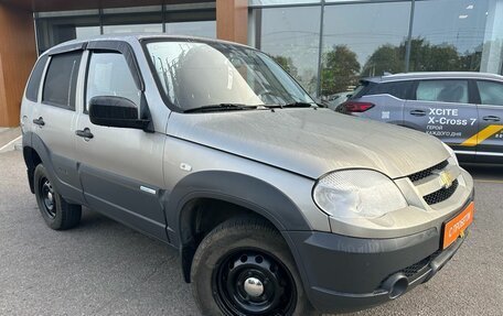 Chevrolet Niva I рестайлинг, 2015 год, 555 000 рублей, 3 фотография