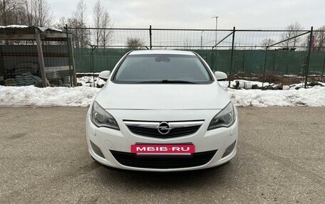 Opel Astra J, 2011 год, 845 000 рублей, 3 фотография