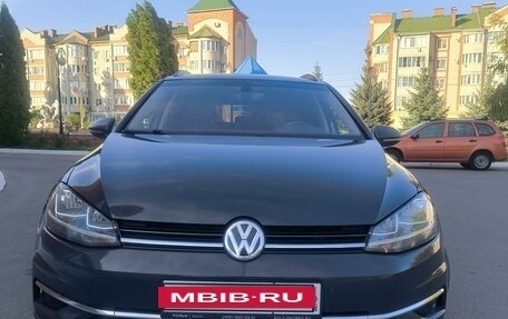 Volkswagen Golf VII, 2017 год, 1 580 000 рублей, 2 фотография