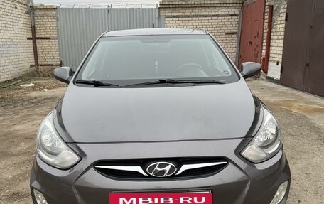 Hyundai Solaris II рестайлинг, 2011 год, 825 000 рублей, 8 фотография