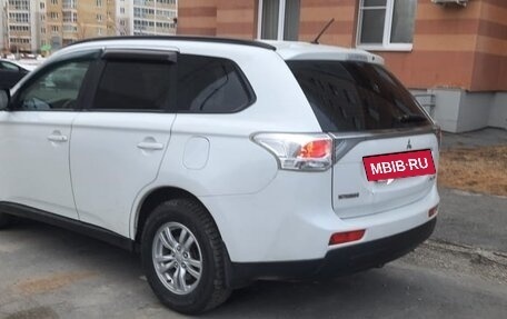 Mitsubishi Outlander III рестайлинг 3, 2012 год, 1 550 000 рублей, 3 фотография