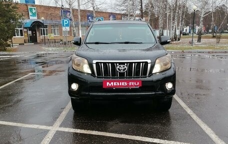 Toyota Land Cruiser Prado 150 рестайлинг 2, 2013 год, 2 700 000 рублей, 5 фотография